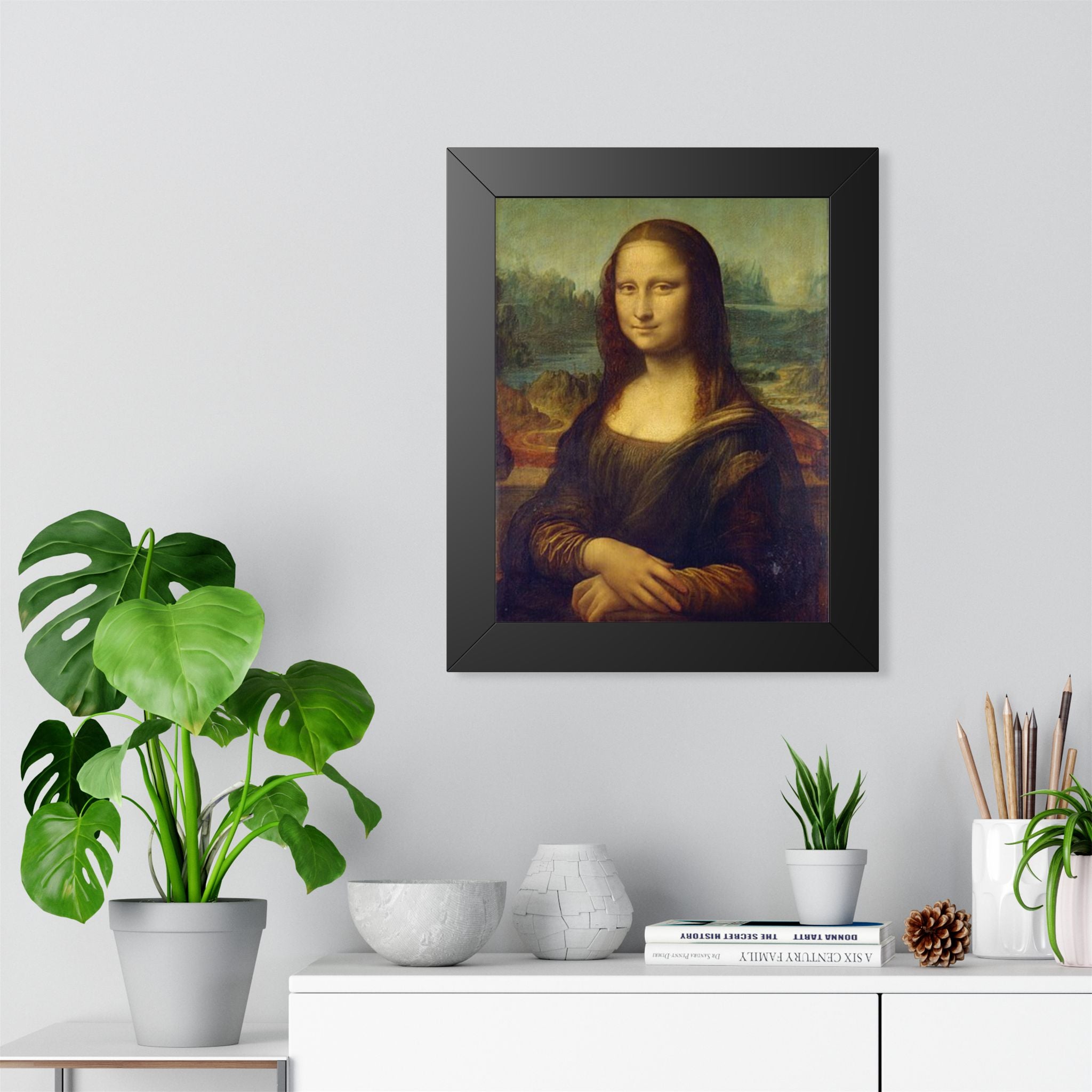 Framed Poster — Classic Mona Lisa Reproduction, Vintage Art Print for Home or Office
